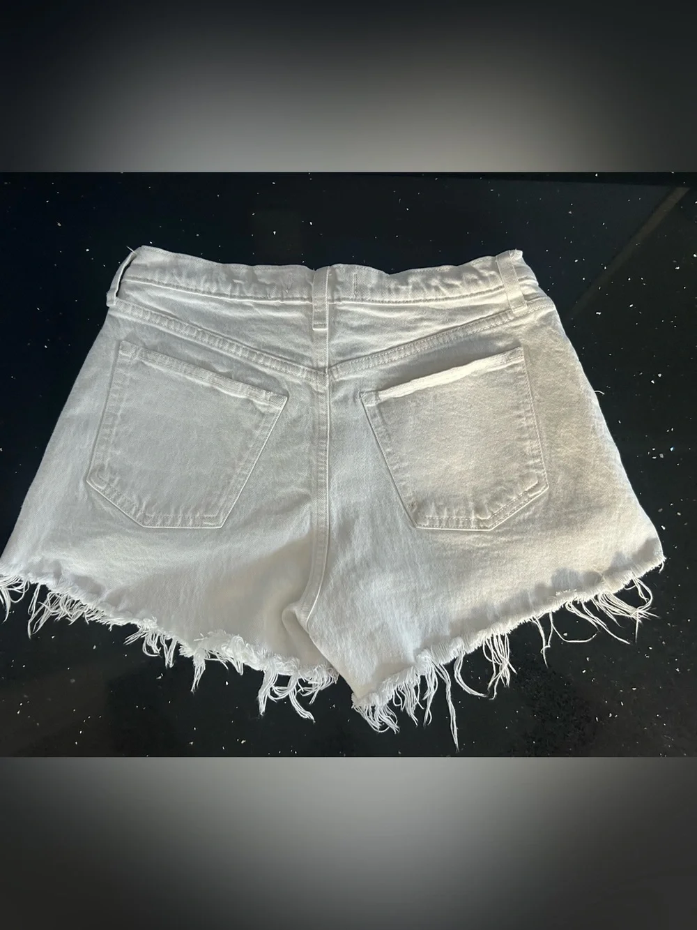 Abercrombie & Fitch White Distressed Denim Cutoff Shorts Size 27/4